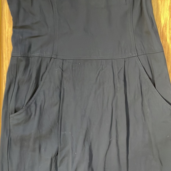 Theory sleeveless little black cocktail dress with side zipper - Picture 3 of 5